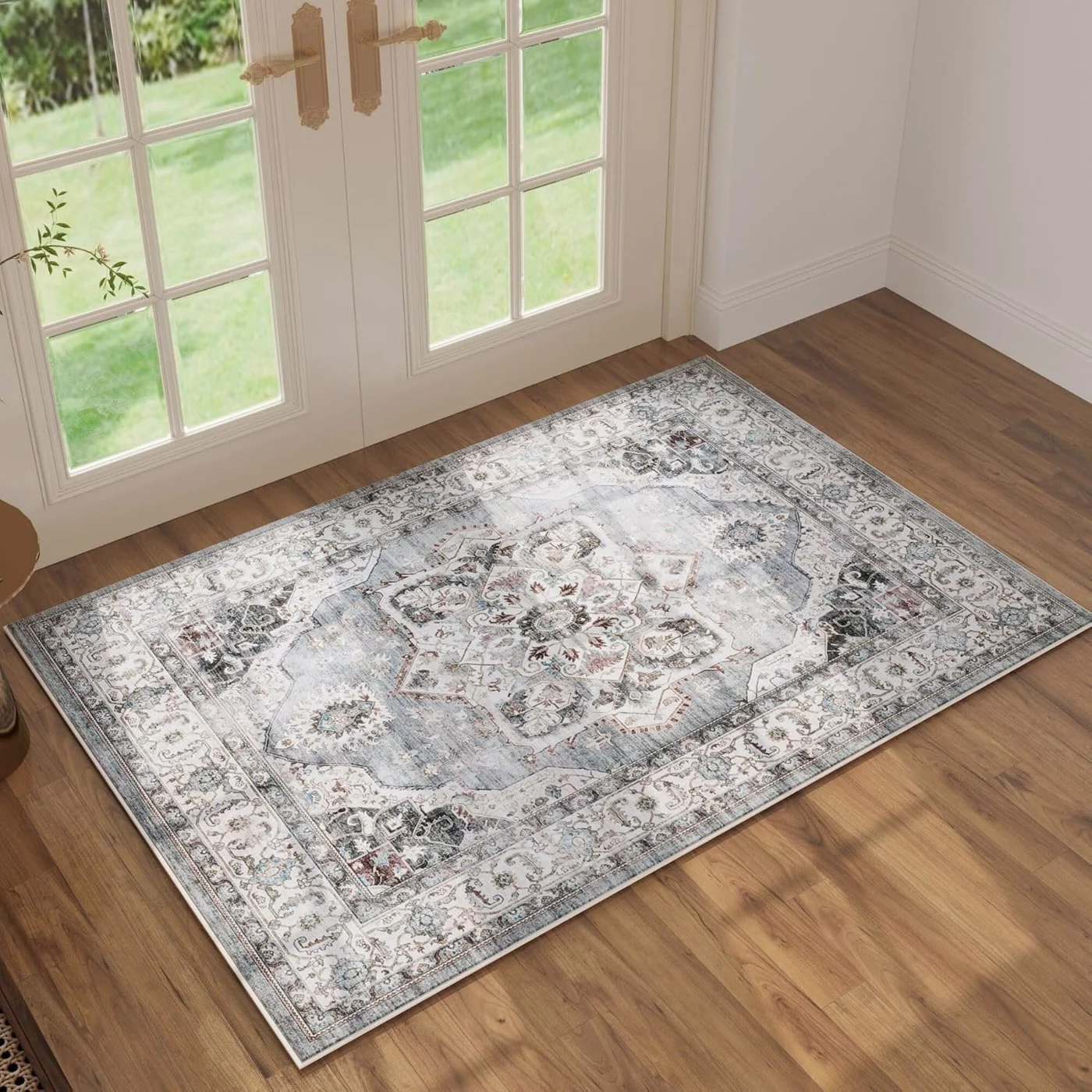 Medallion Runner, Ivory 2'7" × 8'