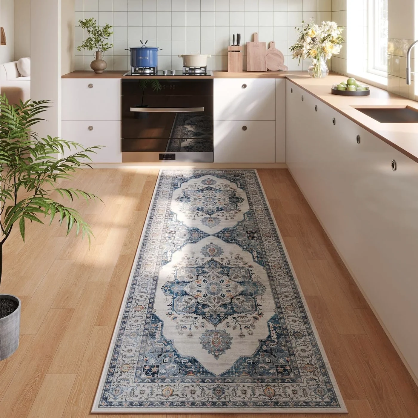 Medallion Runner, Blue 2'7" × 8'
